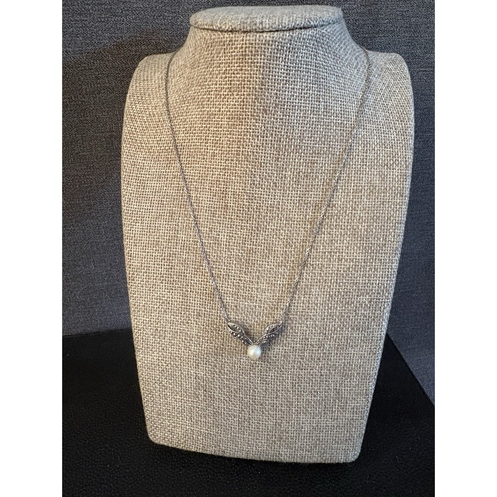 Vintage Avon Pearl Wing Necklace Silvertone Marcasite Accent 19"‎ #J509
